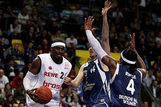 均超过联赛 均超过联赛