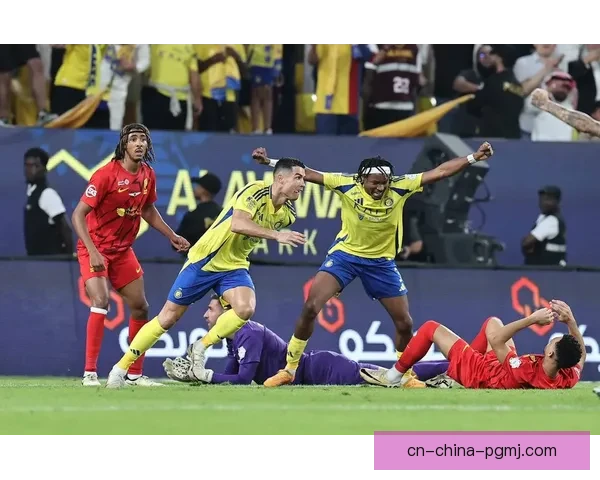 C罗领衔巴萨PK皇马！谁能笑到最后？