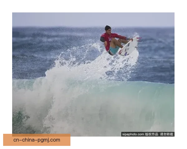 夏威夷冲浪赛引发热议，中国选手夺冠成焦点