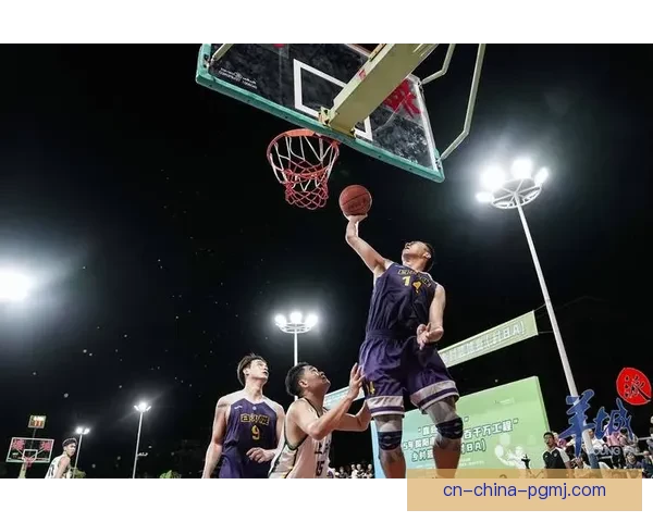 篮球赛场上的精彩瞬间：激情碰撞，豪取胜利！